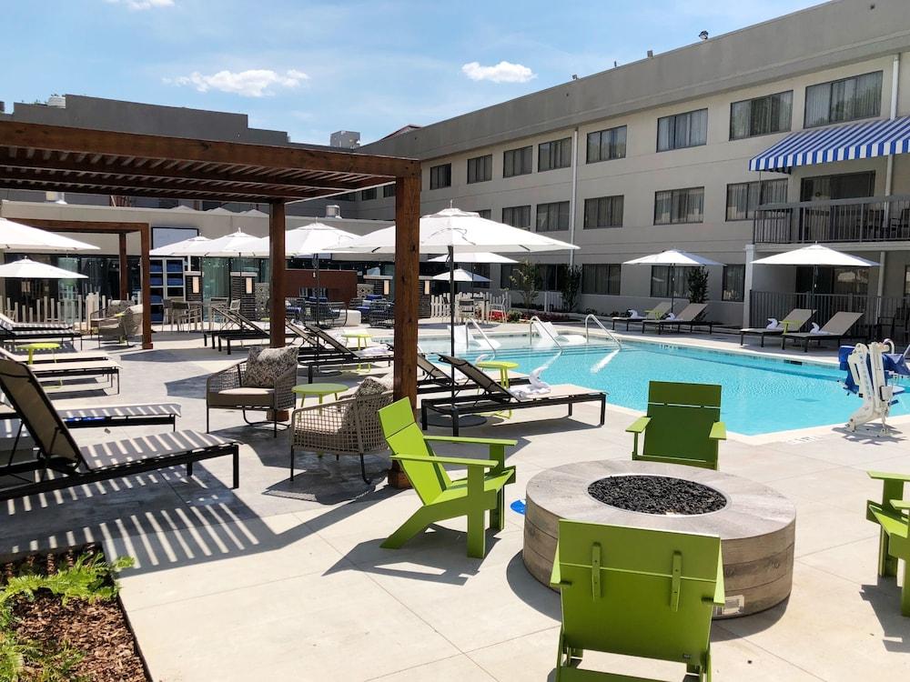 Doubletree Suites By Hilton Nashville Airport Exterior photo