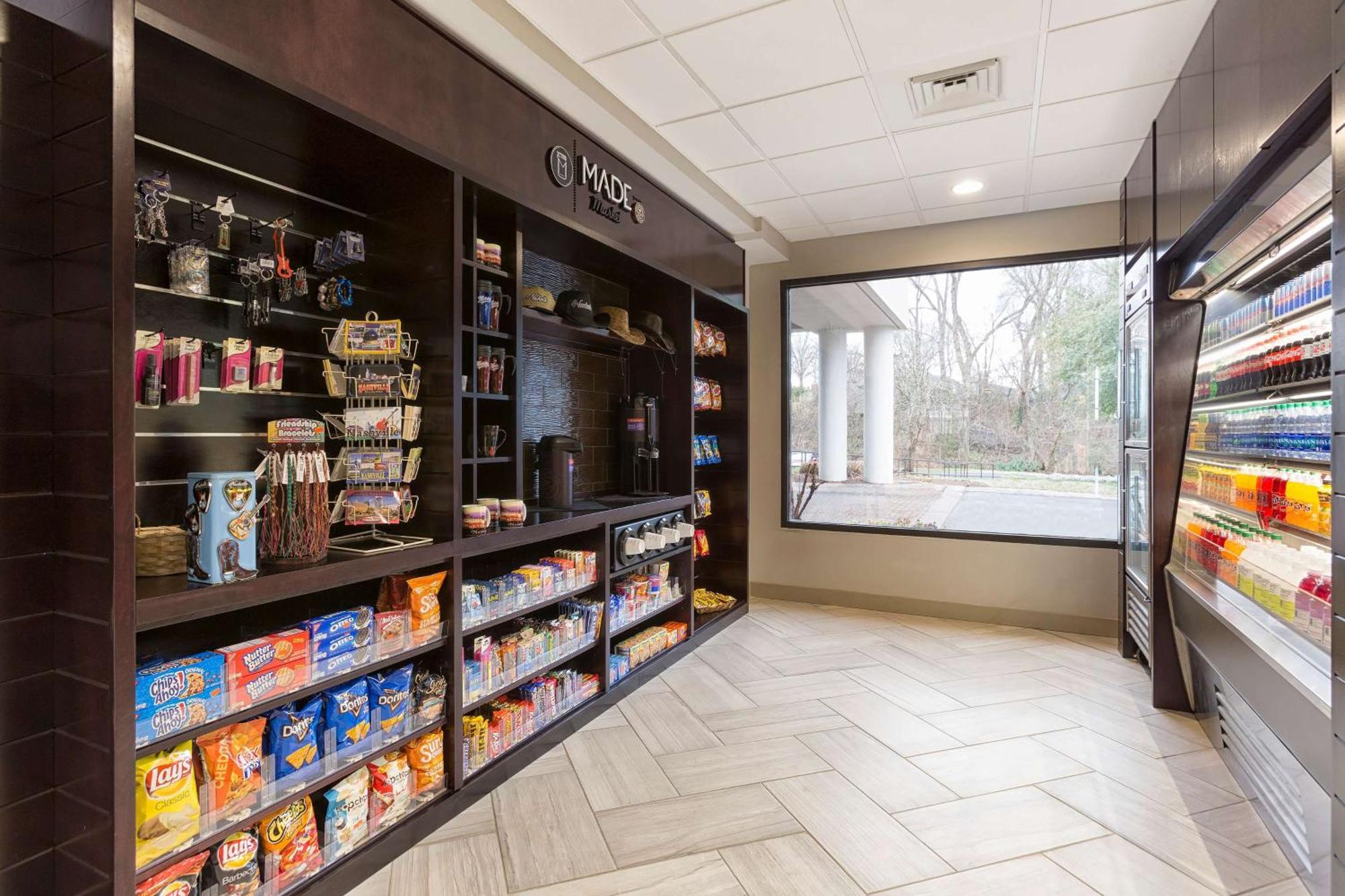 Doubletree Suites By Hilton Nashville Airport Exterior photo